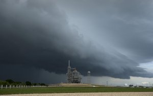 [] SpaceX    Crew Dragon   - 