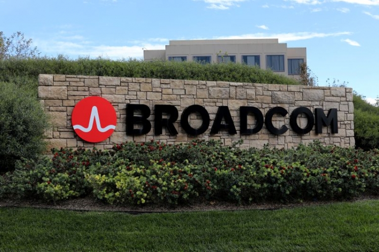   Apple  Broadcom  CalTech $1,1    