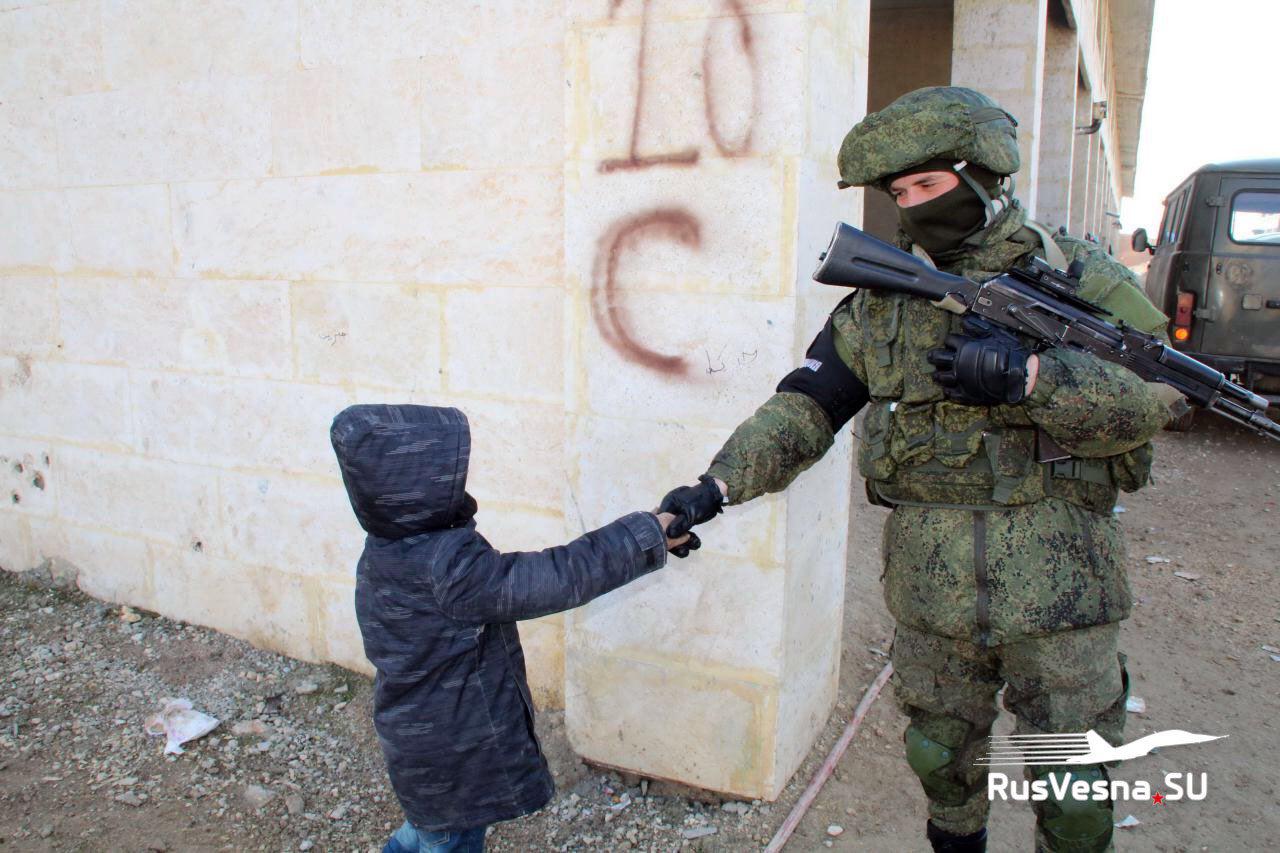 "Вежливые люди" в Алеппо: Солдаты России и дети Сирии - трогательные кадры (ФОТО)