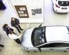 Продажи легковых автомобилей в России рухнули почти на 20%