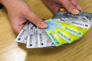 Сбербанк запустил денежные переводы с кредитных карт на дебетовые внутри банка.