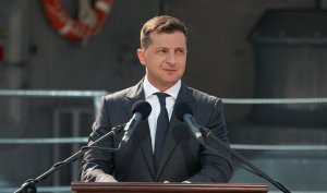 "Он солгал избирателям". На Украине зарегистрировали петицию за отставку Зеленского