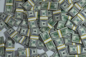 Агентство Moody's понизило рейтинговый прогноз по банковской системе США до негативного уровня