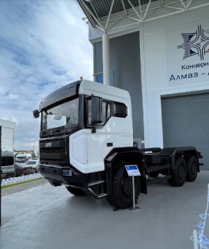 Брянский автомобильный завод запатентовал новый тягач БАЗ-S36A11  (Серийный завод планируется освоить в 2025 году на бывшем заводе MAN в Санкт-Петербурге)