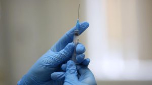 Гинцбург рассказал о действии новой онковакцины: меланома и метастазы просто исчезают после применения онковакцины