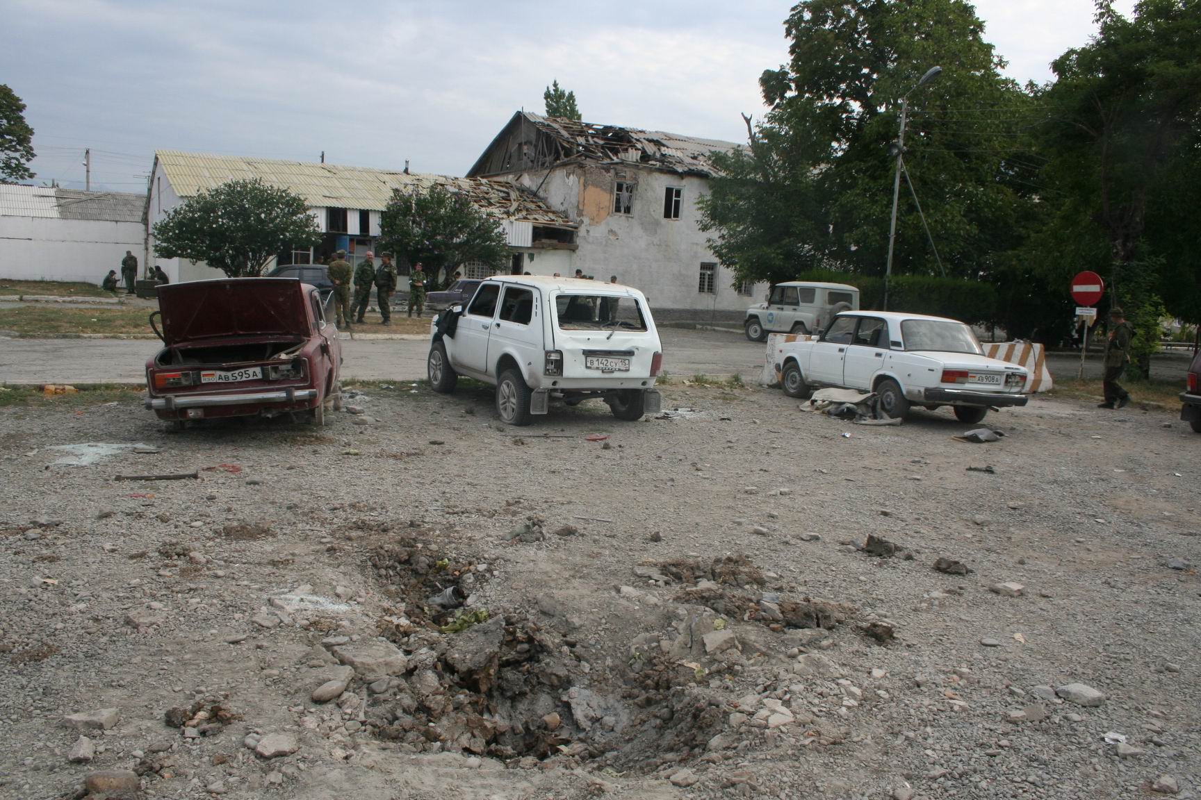 Погода в цхинвале на неделю. Война в Цхинвале 08.08.08. Цхинвал 2005. Цхинвали Южная Осетия аэропорт.