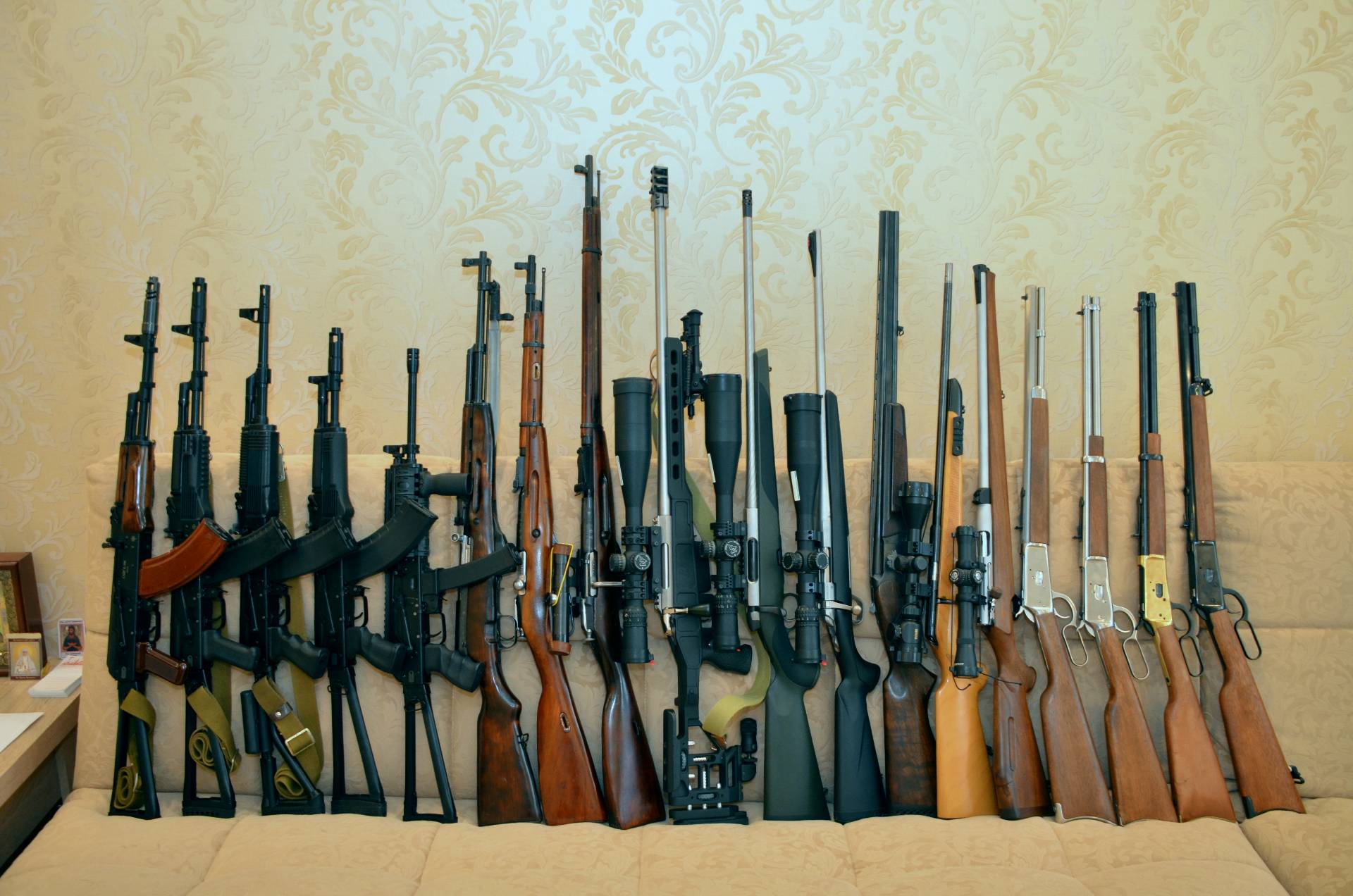 Продажа оружия в россии. Оружие нарезное в 2021 винтовки. Нарезное оружие для охоты. Охотничье ружье. Нарезные охотничьи ружья.