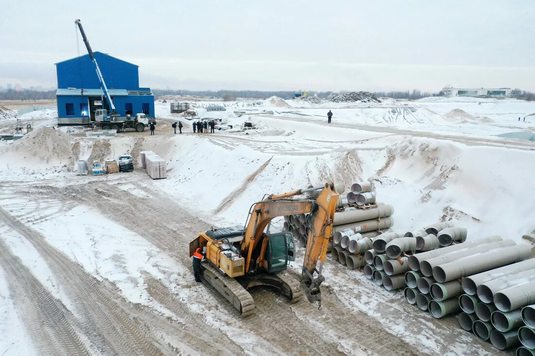 Водоснабжение волгоград. День вахтовика 2021. Коллаж вахтовики. С днем вахтовика Дорожник. Водоканал Волгоград Советский район.