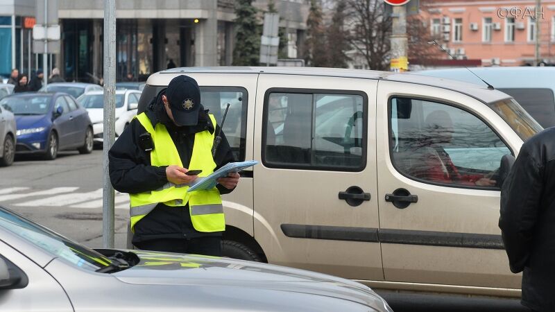 Переставшие доверять полиции украинцы создают альтернативные правоохранительные структуры