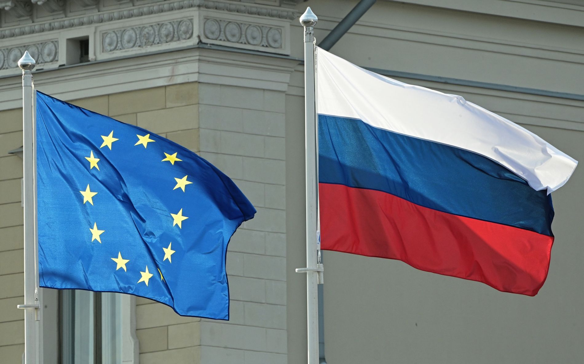 Флаг России и ЕС