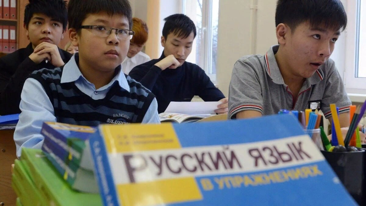 Не знаешь русского - нечего делать в школе: когда введут экзамен для детей мигрантов