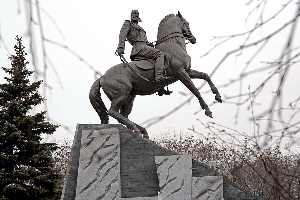 Памятник генералу скобелеву в москве фото
